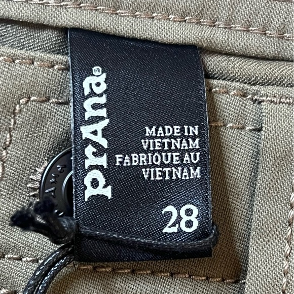 Prana Men’s Brion Olive Green Nylon Shorts With Mountain Print Size 28 X… - Picture 8 of 12